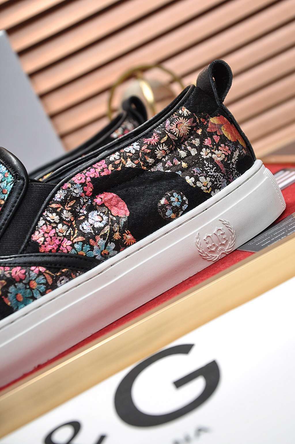 D*G sneaker